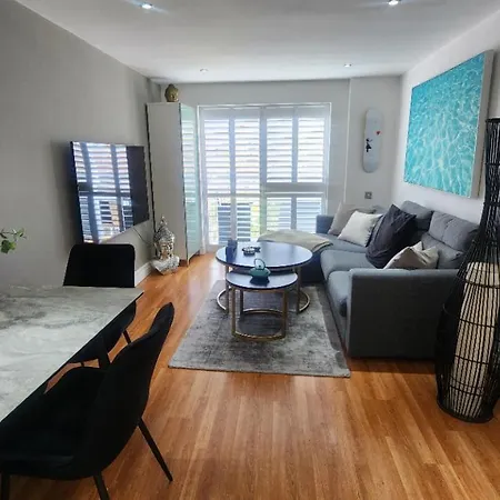 Bright 1Br Top Floor Flat In Hoxton, 5 Min Tube